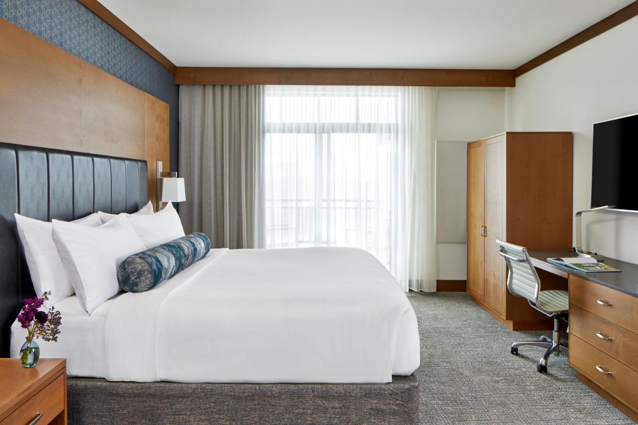 The Hotel Landing Wayzata Екстер'єр фото