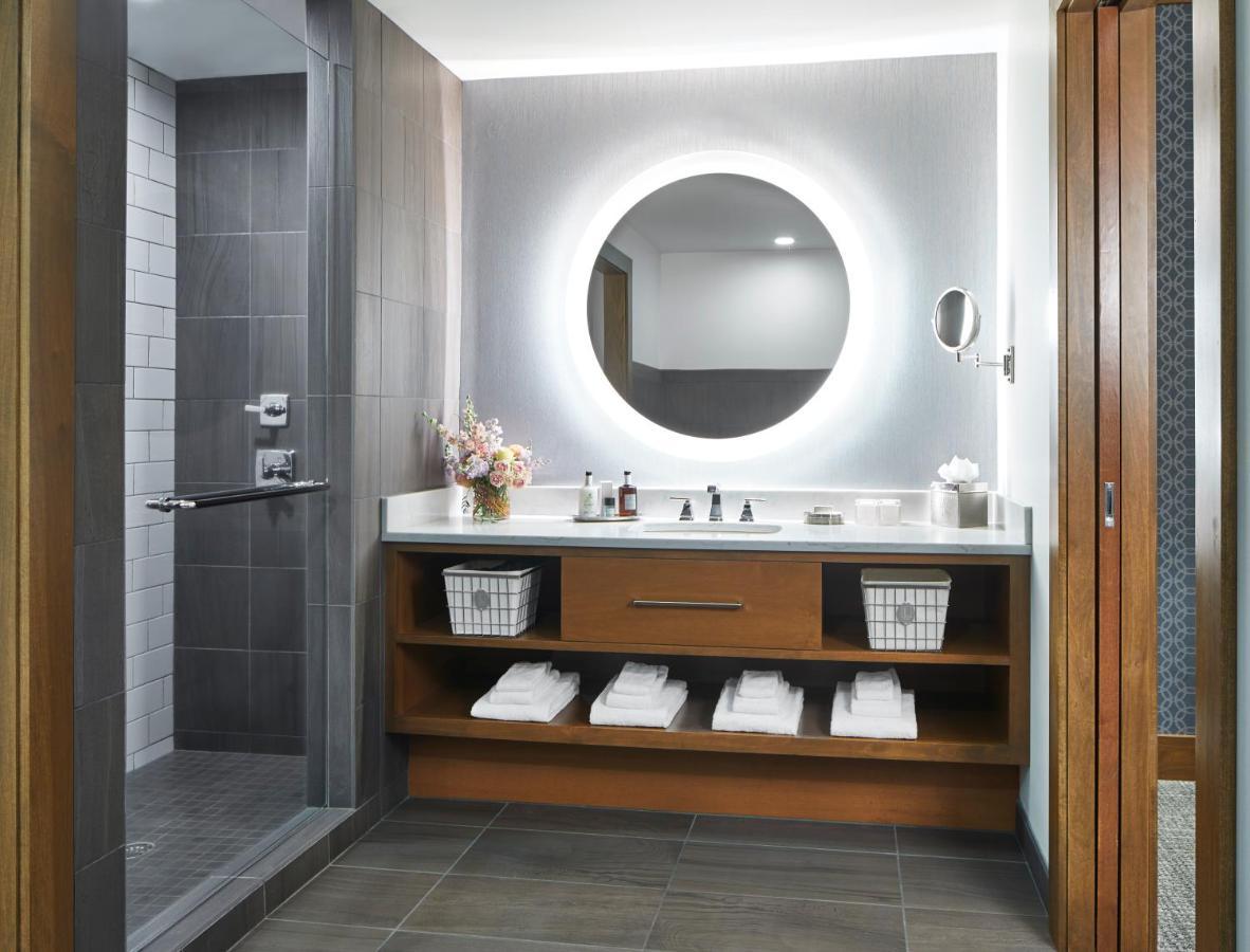 The Hotel Landing Wayzata Екстер'єр фото