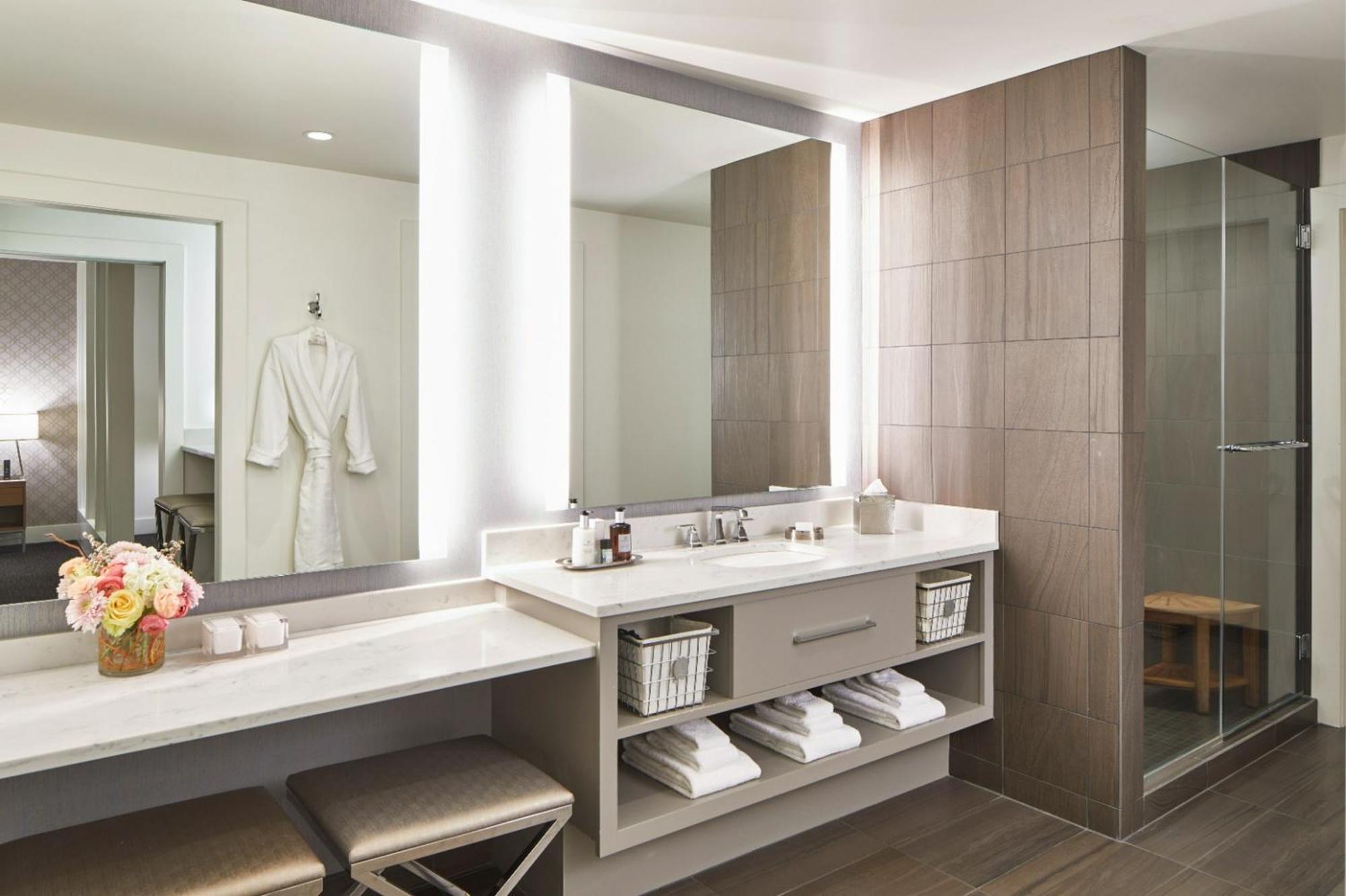 The Hotel Landing Wayzata Екстер'єр фото